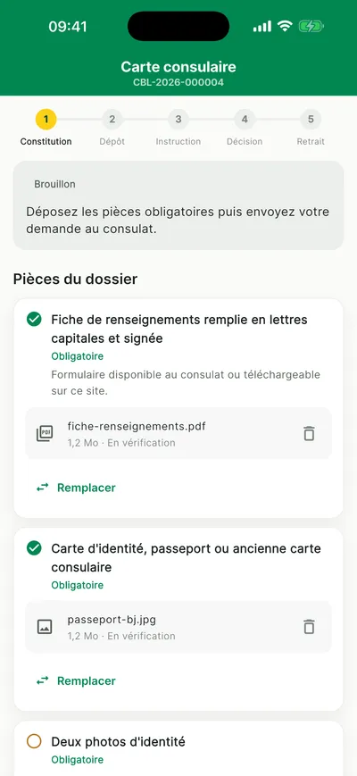 Dossier en brouillon avec les pièces ajoutées depuis le téléphone