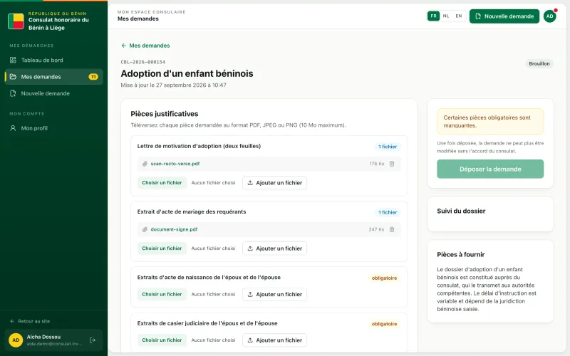 Dossier en brouillon pour une adoption, avec ses pièces justificatives